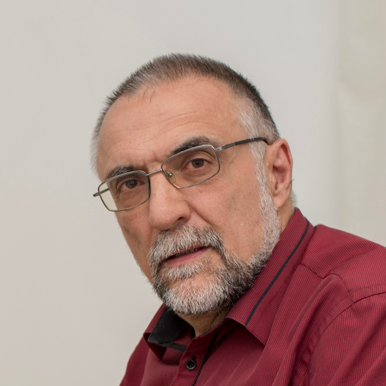 Петър Петров